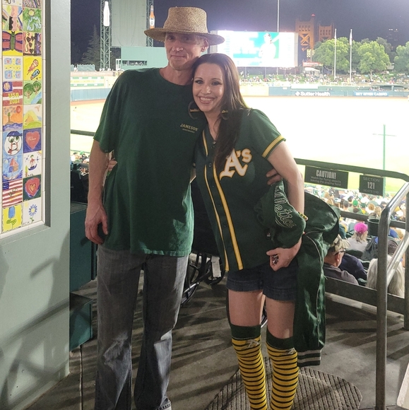 Hi I'm Jen & I โค โพ๏ธ! Say Hi & Let's Get Acquainted! - Picture 1 of 16